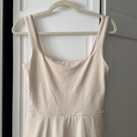 Reformation Amy Active Mini Dress | Built-In Shorts | Sold Out Color | M - Picture 5 of 9